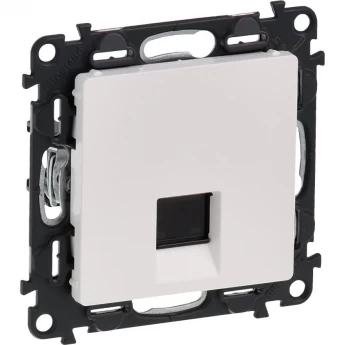 Информационная розетка LEGRAND Valena LIFE одиночная RJ45 Кат.5е UTP с лицевой панелью белый