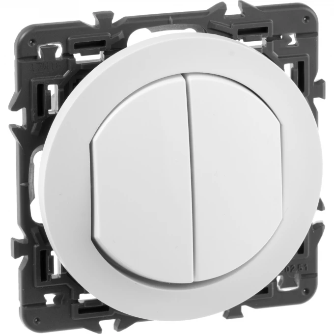 Выключатель LEGRAND Celiane 1-полюсный белый SET-2-067001-08 Выключатель LEGRAND Celiane 1-полюсный белый SET-2-067001-08