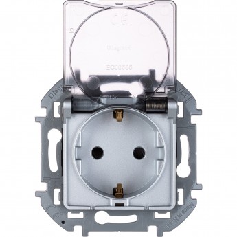 Розетка LEGRAND INSPIRIA 2К+З IP 44 с откидной крышкой и шторками немецкий стандарт 16 А 250 В алюминий Розетка LEGRAND INSPIRIA 2К+З IP 44 с откидной крышкой и шторками немецкий стандарт 16 А 250 В алюминий